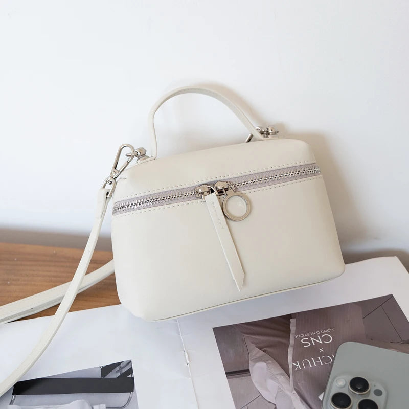2026 new fashionable genuine leather mini bag women's designer bucket bag handbag Ladies luxury shoulder bag for commuting