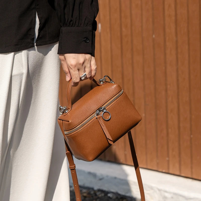 2026 new fashionable genuine leather mini bag women's designer bucket bag handbag Ladies luxury shoulder bag for commuting