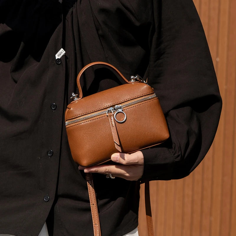 2026 new fashionable genuine leather mini bag women's designer bucket bag handbag Ladies luxury shoulder bag for commuting