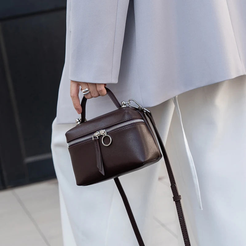 2026 new fashionable genuine leather mini bag women's designer bucket bag handbag Ladies luxury shoulder bag for commuting