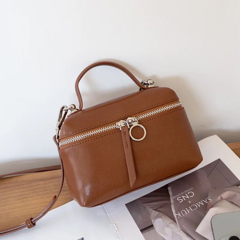 2026 new fashionable genuine leather mini bag women's designer bucket bag handbag Ladies luxury shoulder bag for commuting