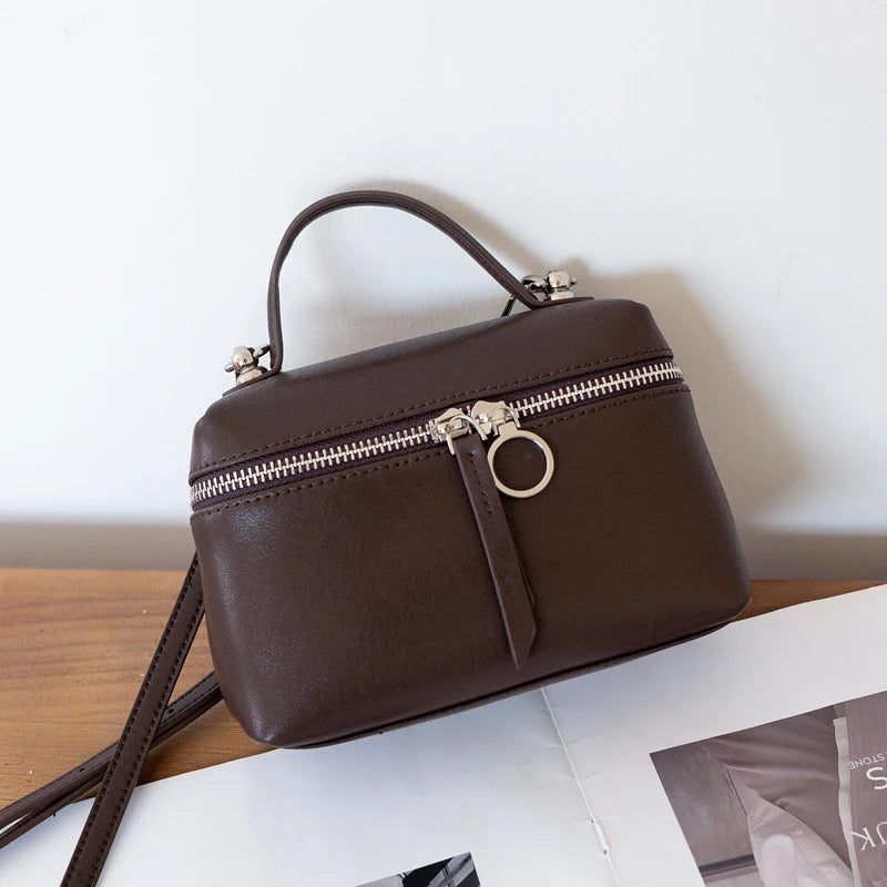 2026 new fashionable genuine leather mini bag women's designer bucket bag handbag Ladies luxury shoulder bag for commuting